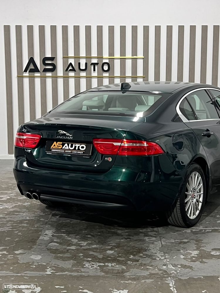 Jaguar XE 2.0 D Portfolio Aut. - 14