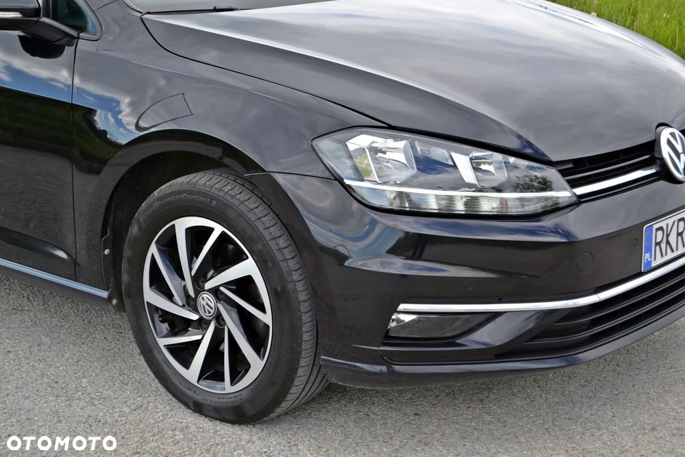 Volkswagen Golf - 12