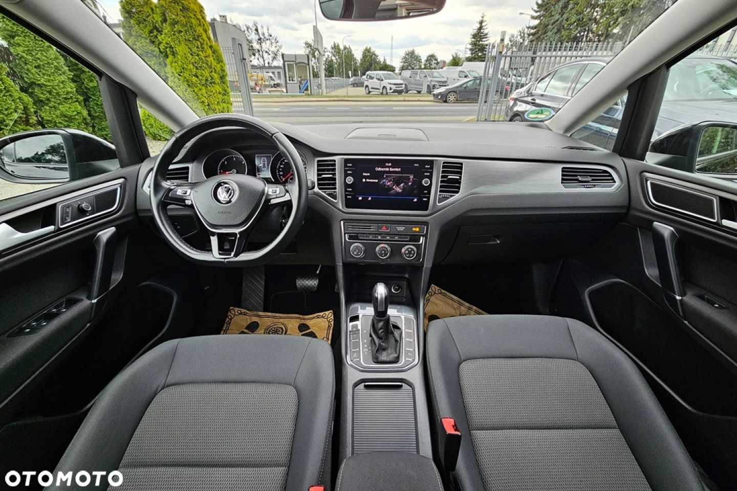 Volkswagen Golf Sportsvan - 18