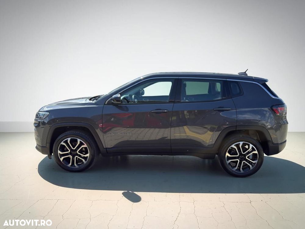 Jeep Compass - 13