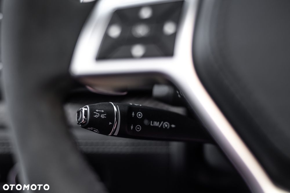 Mercedes-Benz SL 63 AMG AMG Speedshift MCT 7-Gang Sportgetriebe AMG Performance Package - 16