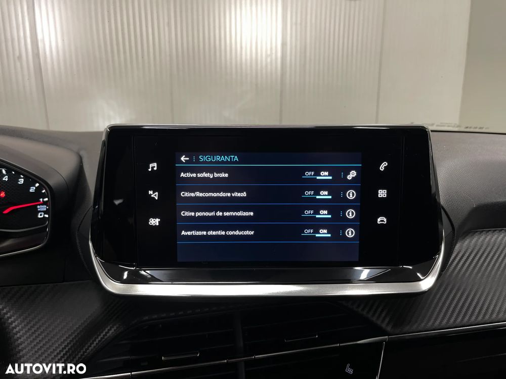 Peugeot 208 1.2 L PureTech STT Active Pack - 19