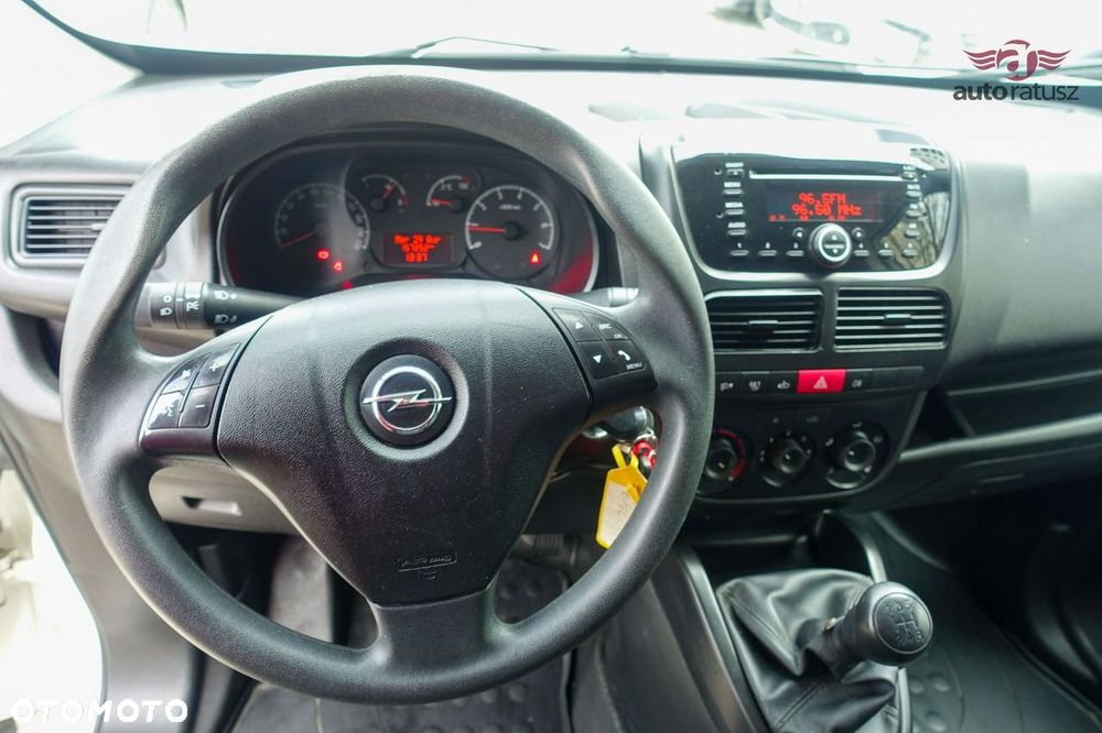 Opel Combo - 16