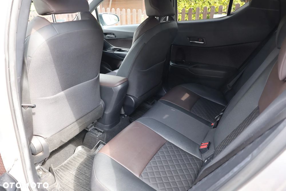Toyota C-HR 1.8 Hybrid Prestige - 10