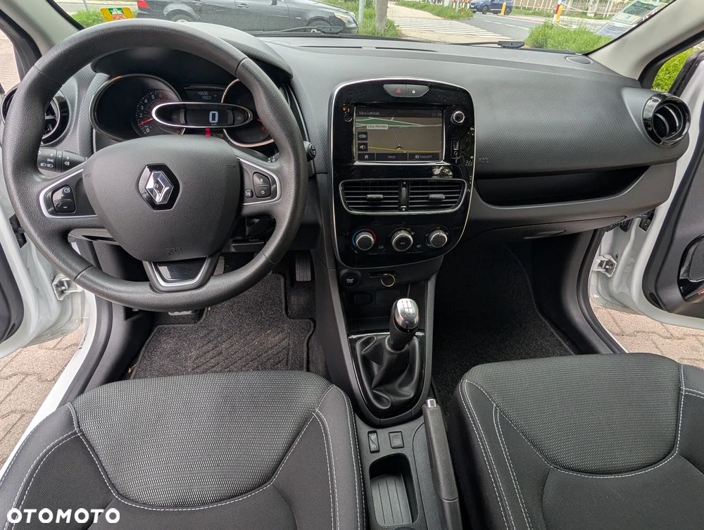 Renault Clio - 27