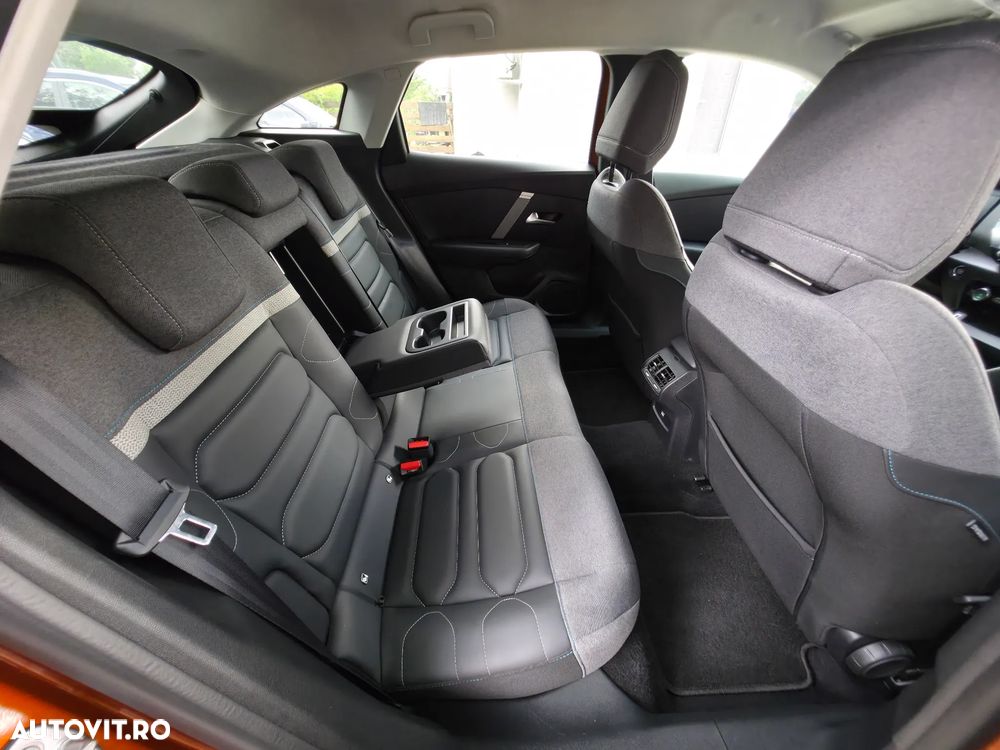 Citroën C4 PureTech 130 Stop&Start EAT8 SHINE - 17