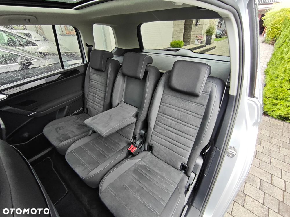 Volkswagen Touran 1.5 TSI ACT OPF Highline - 28