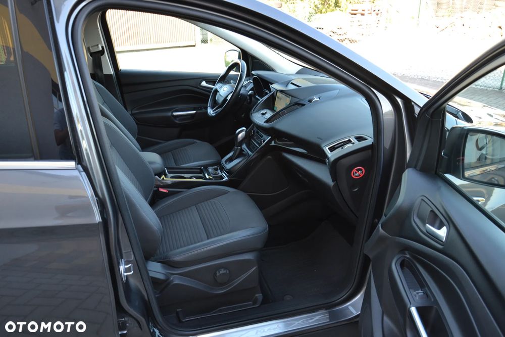 Ford Kuga 2.0 TDCi 4x4 Titanium - 34