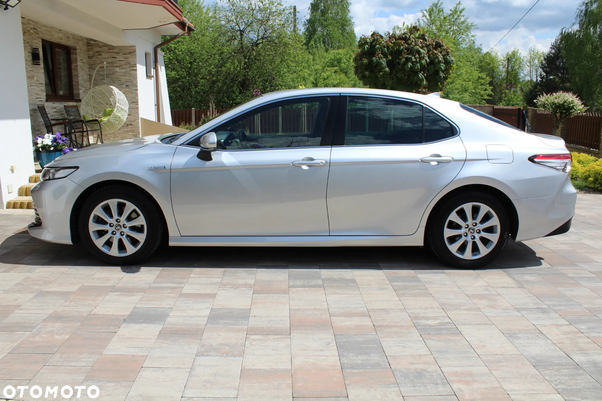 Toyota Camry 2.5 Hybrid Comfort CVT - 3