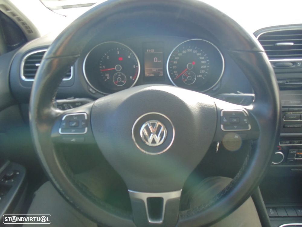VW Golf Variant 1.6 TDi Best Edition - 26