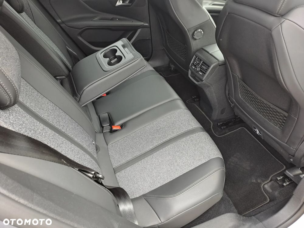 Peugeot 3008 1.5 BlueHDi Allure Pack S&S EAT8 - 7