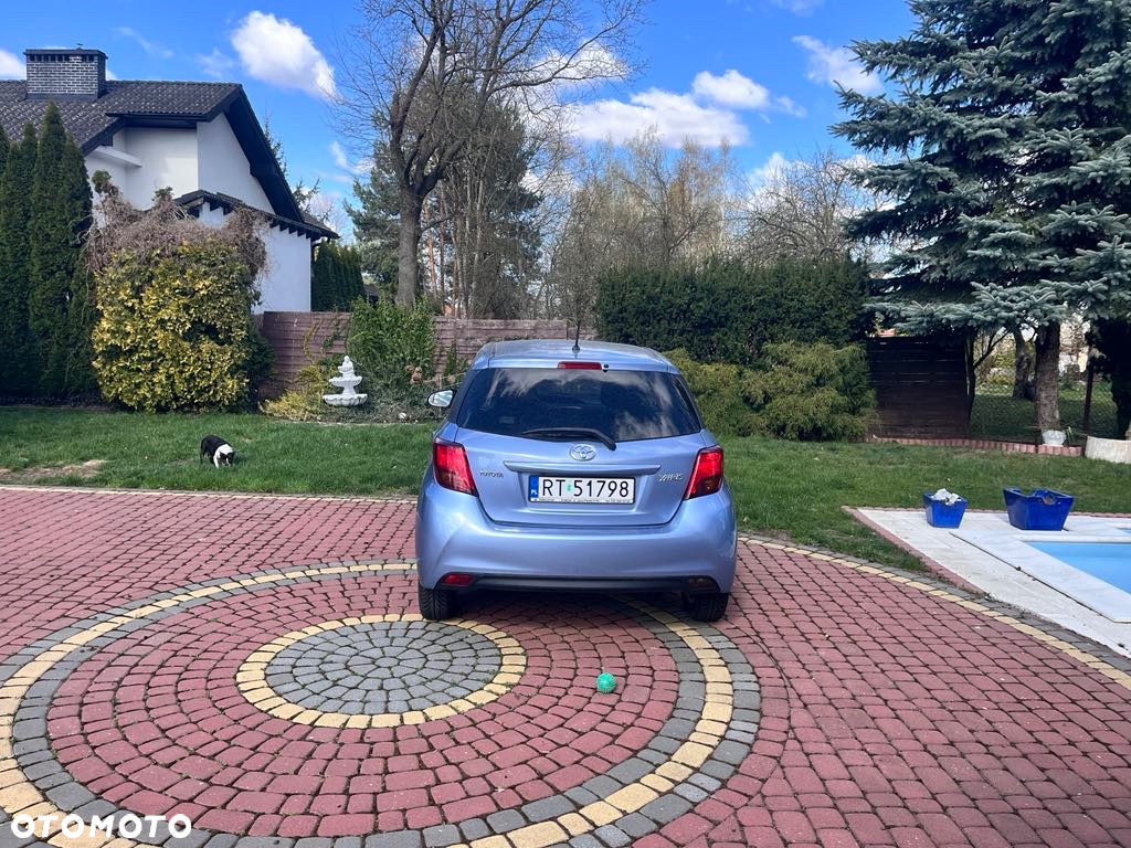 Toyota Yaris 1.33 Premium - 4