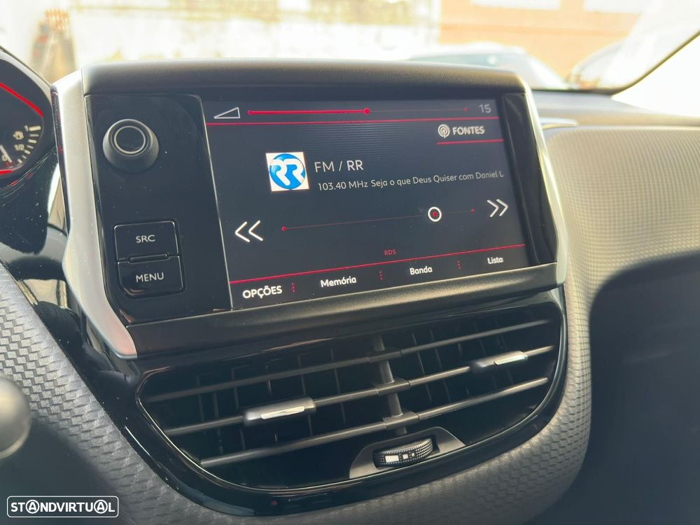 Peugeot 2008 1.2 PureTech GT Line EAT6 - 20