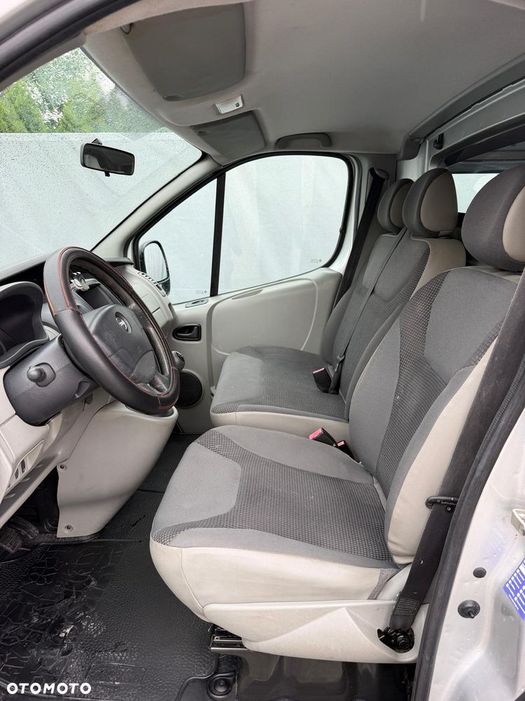 Opel Vivaro - 14
