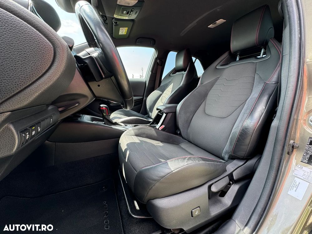 Toyota Corolla 2.0 Business Edition - 23