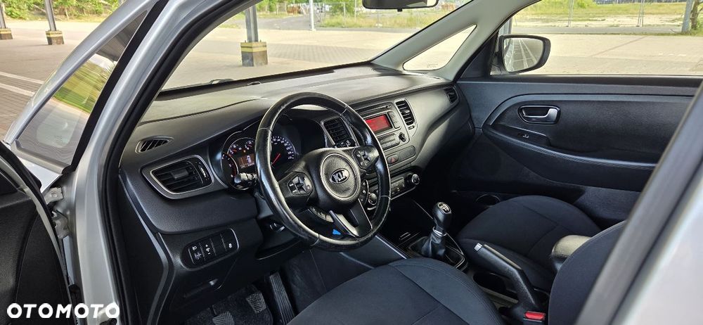 Kia Carens 1.7 CRDi 115 Dream Team Edition - 18