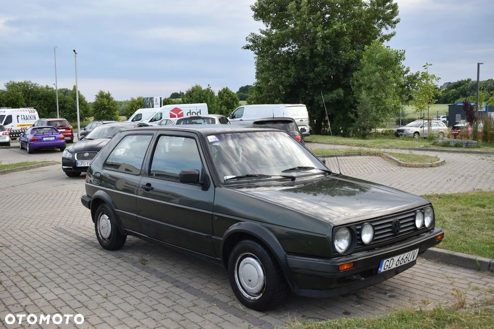 Volkswagen Golf 1.8 GT Special - 22