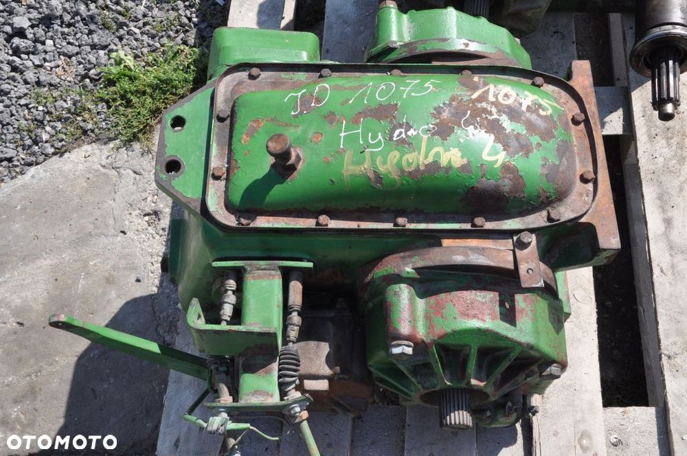 SKRZYNIA BIEGÓW JOHN DEERE 1075 1085 HYDRO 4 NR Z11175 - 1