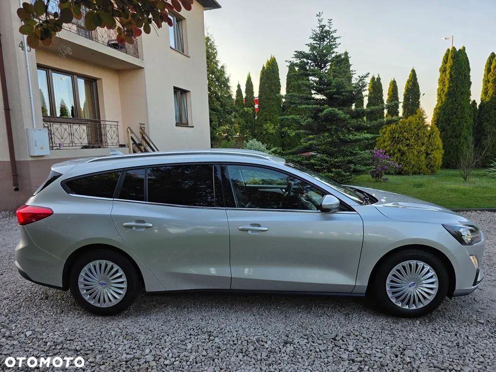 Ford Focus 1.5 EcoBlue Start-Stopp-System COOL&CONNECT DESIGN - 8