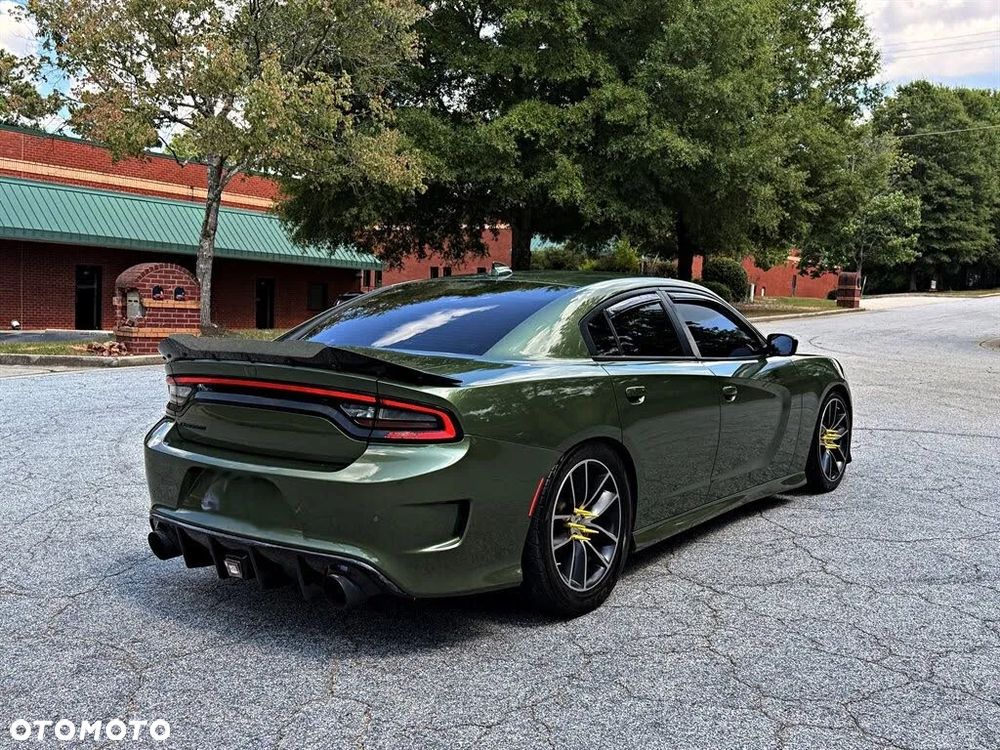 Dodge Charger 6.4 Scat Pack - 4