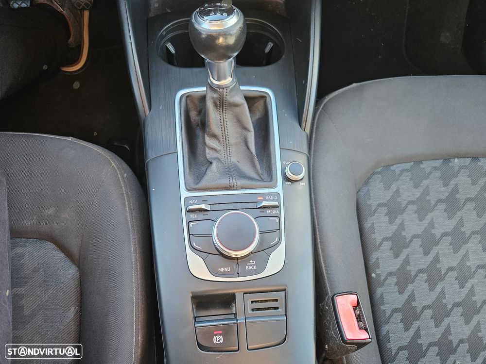 Audi A3 Sportback 2.0 TDI - 5