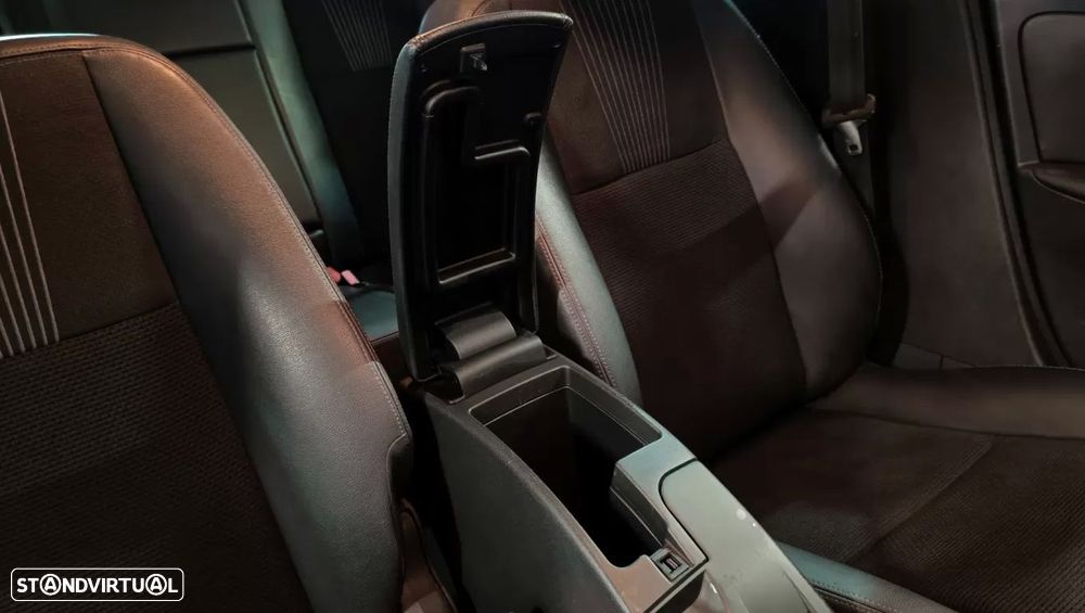 Renault Mégane Sport Tourer 1.5 dCi GT Line CO2 Champion - 37