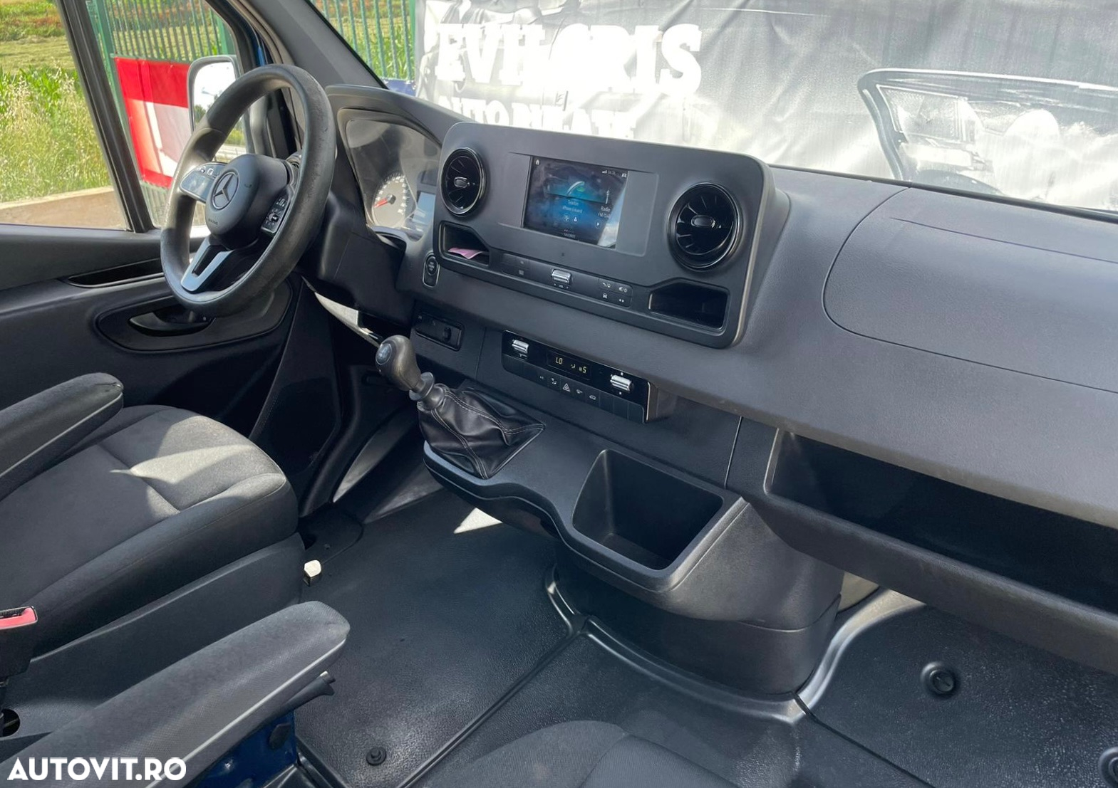 Mercedes-Benz Sprinter 4x4 DOKA - 22