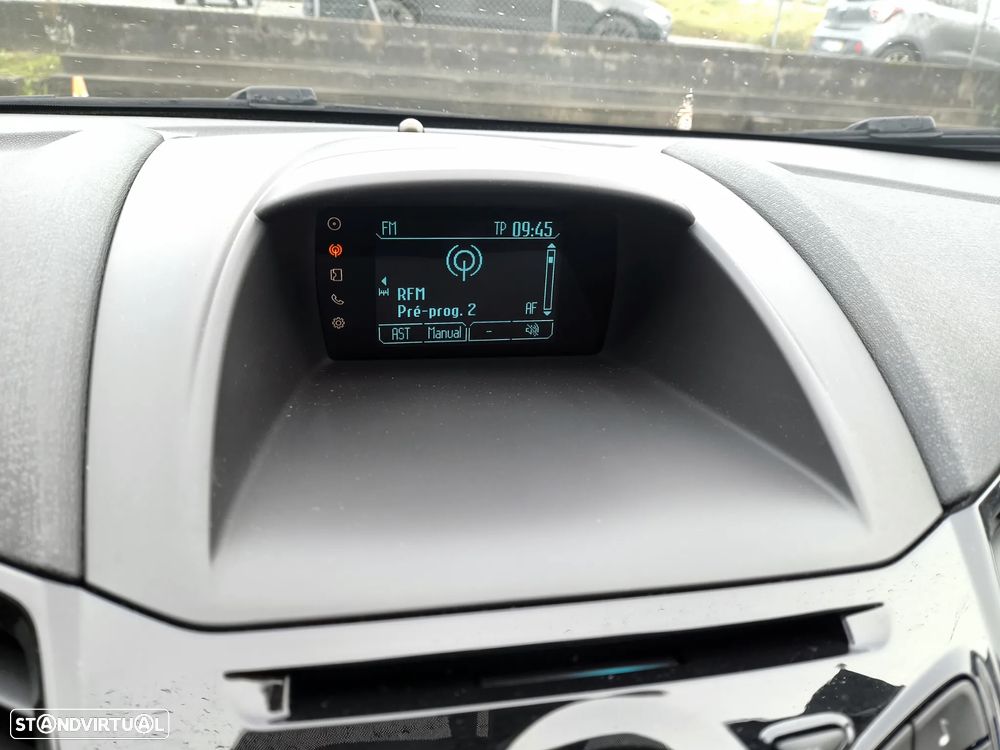 Ford Fiesta 1.5 TDCi Titanium - 16