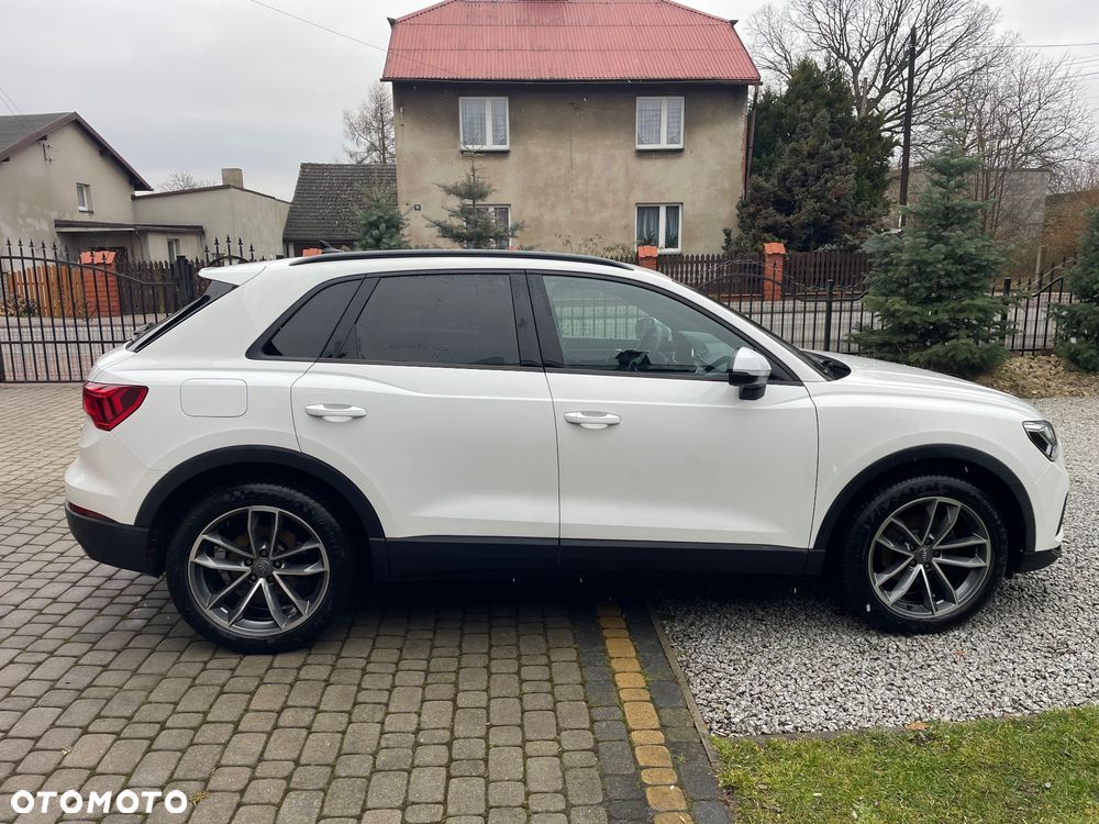 Audi Q3 2.0 TDI S tronic design - 5