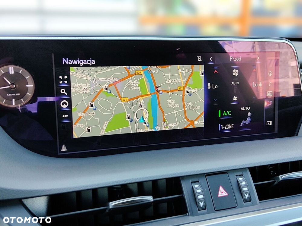 Lexus ES 300h Omotenashi - 26