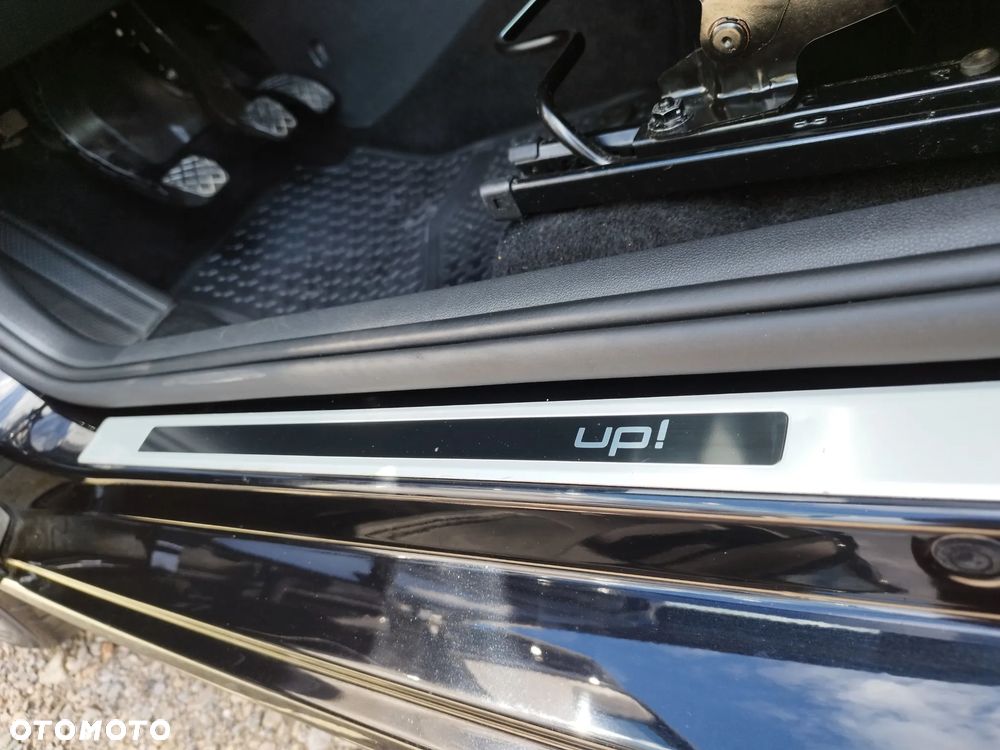 Volkswagen up! club - 22