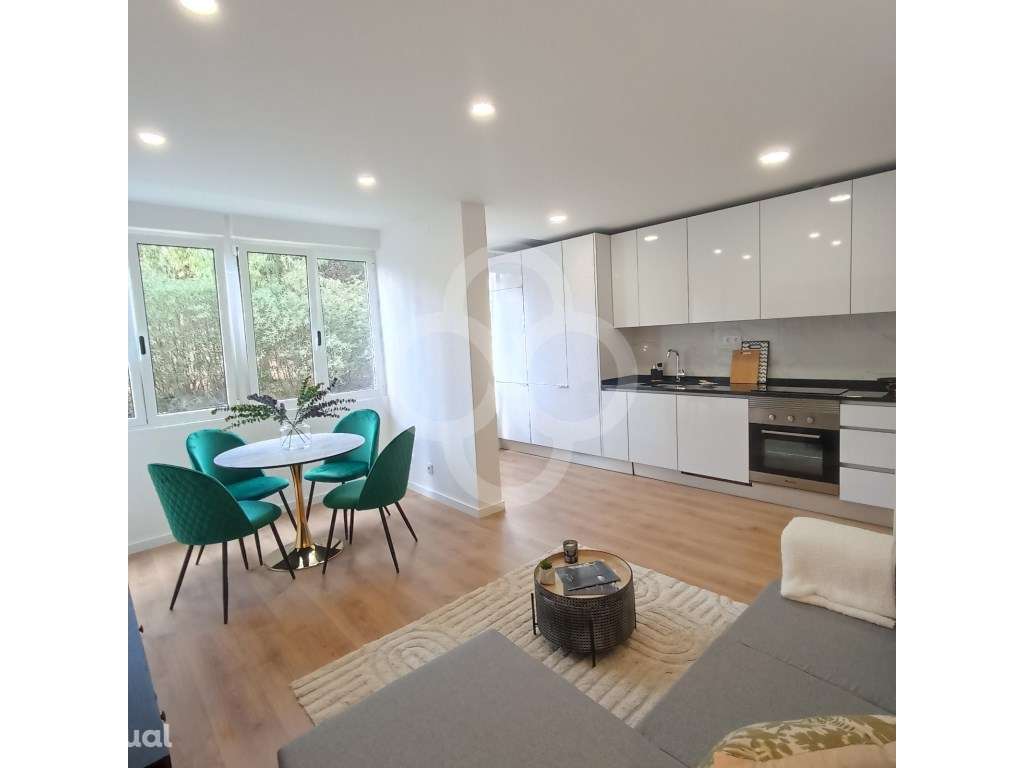 Apartamento T3 totalmente remodelado na freguesia de Benfica em Lisboa - Grande imagem: 4/14