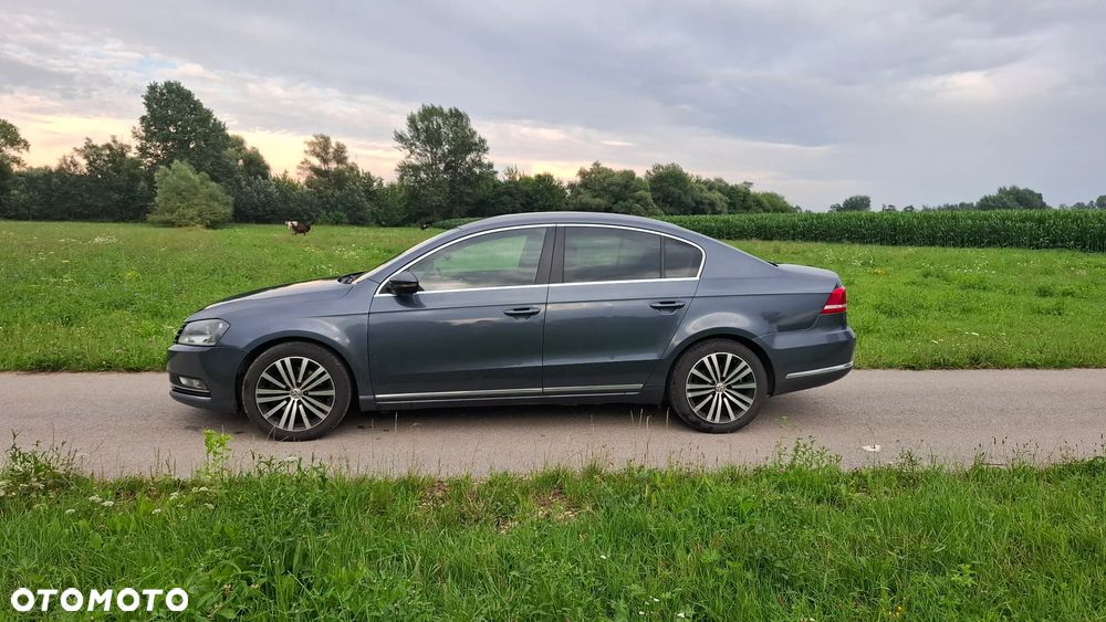Volkswagen Passat 2.0 TDI Comfortline - 4