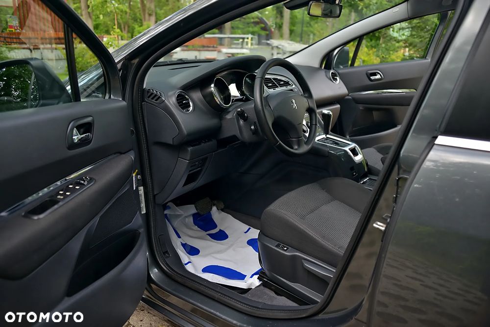 Peugeot 5008 - 22