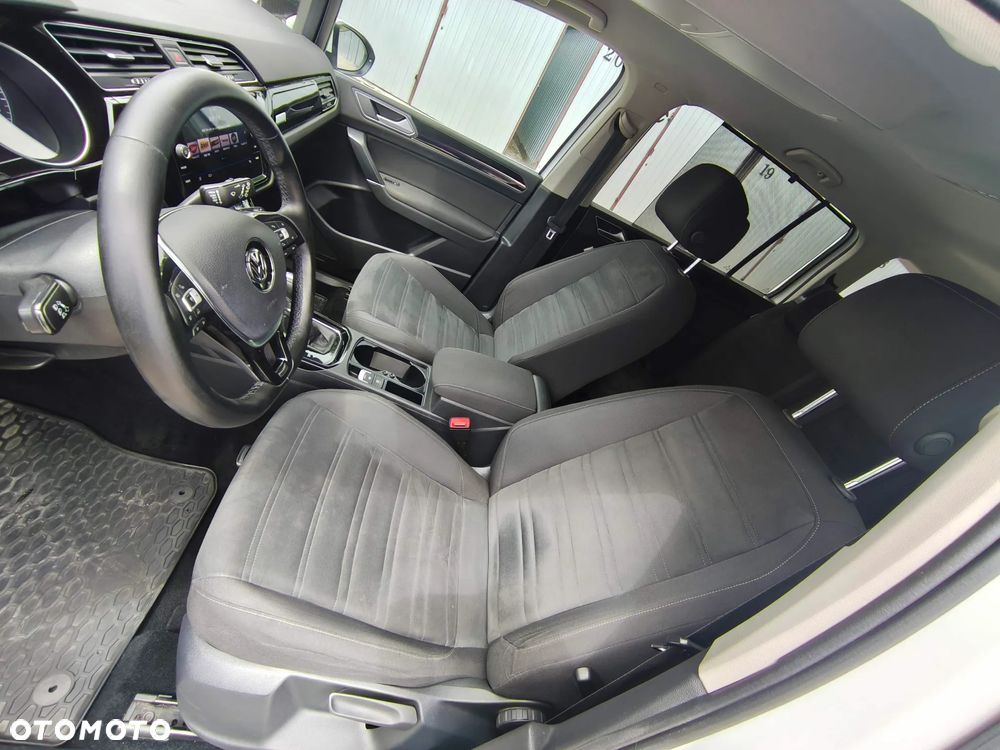 Volkswagen Touran 1.8 TSI BMT Highline DSG - 10