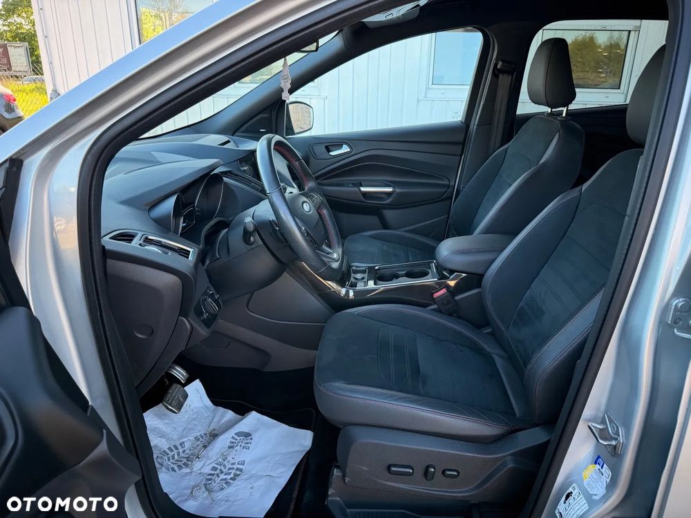 Ford Kuga 2.0 TDCi 4x4 ST-Line - 18