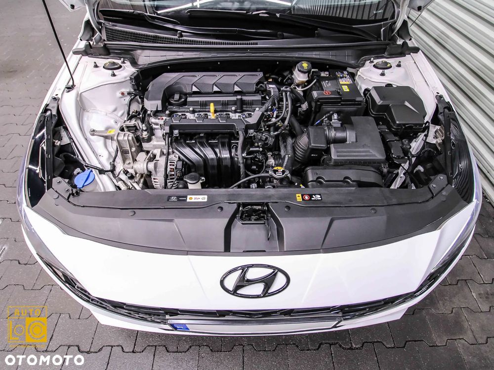 Hyundai Elantra 1.6 Executive CVT - 14