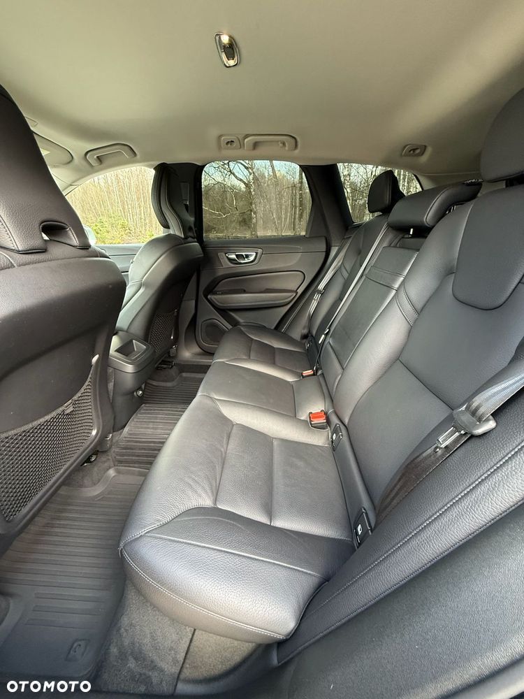 Volvo XC 60 T5 GPF Inscription - 12