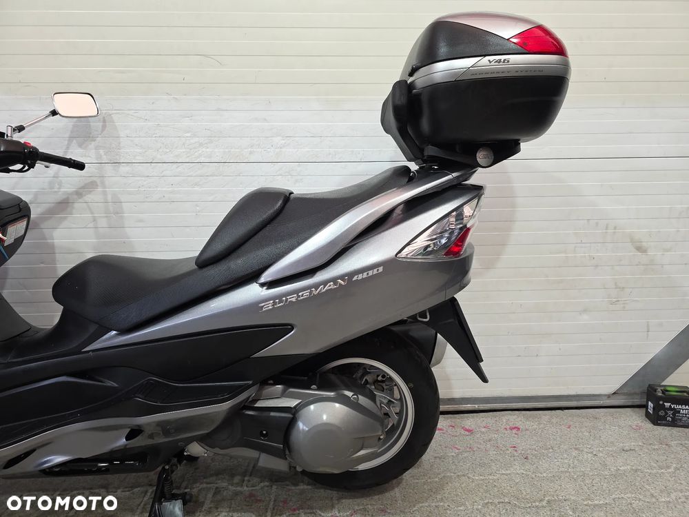 Suzuki Burgman - 12