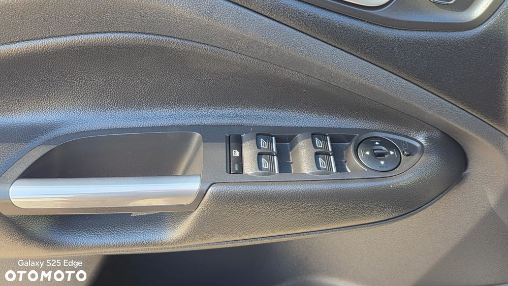 Ford Kuga - 20
