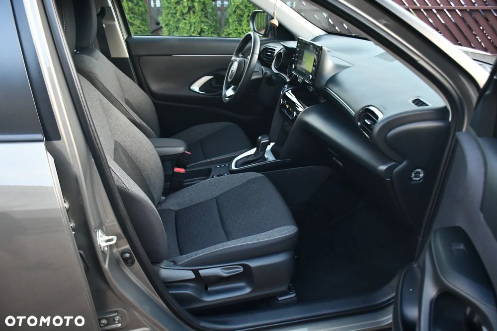 Toyota Yaris Cross Hybrid 1.5 Style - 35