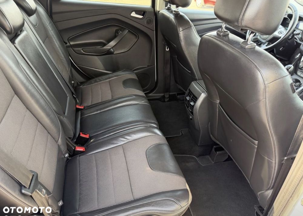 Ford Kuga 2.0 TDCi 2x4 Individual - 17