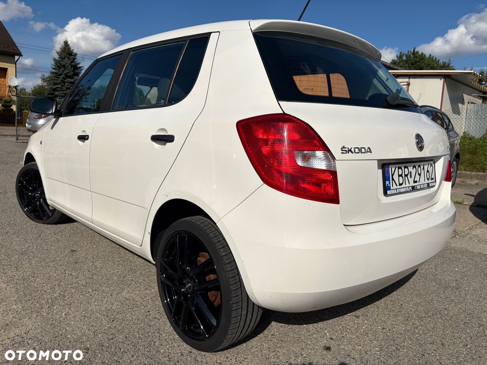 Skoda Fabia 1.2 HTP Ambition - 19