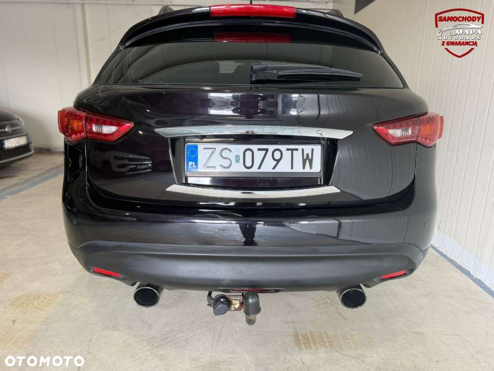 Infiniti QX70 - 9