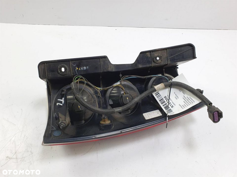 LAMPA LEWA TYŁ GMC YUKON XL 2007 - 4