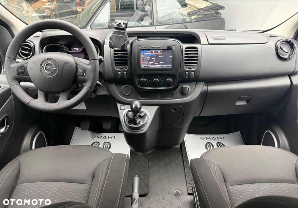Opel Vivaro - 21