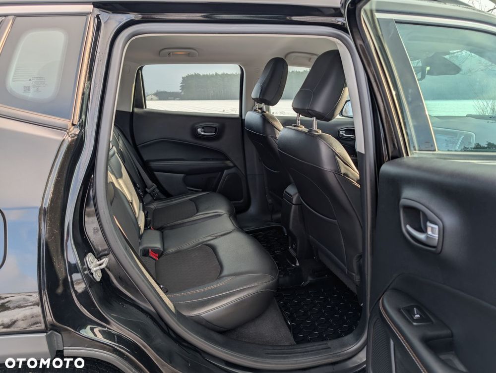 Jeep Compass 1.4 MultiAir Longitude - 19