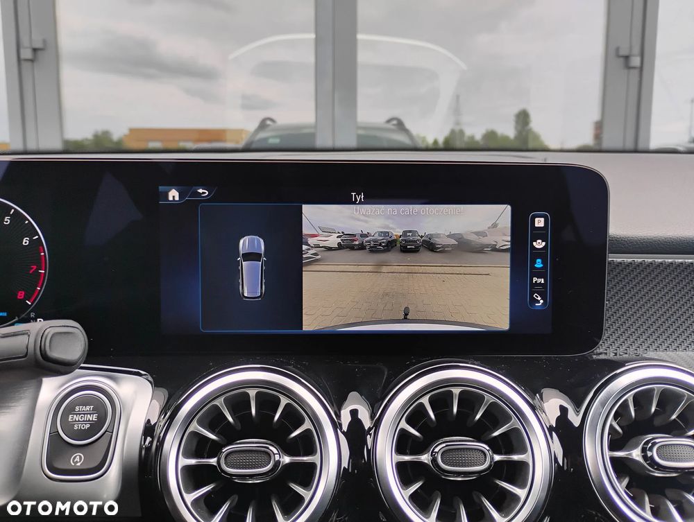 Mercedes-Benz GLB 200 AMG Line 7G-DCT - 22