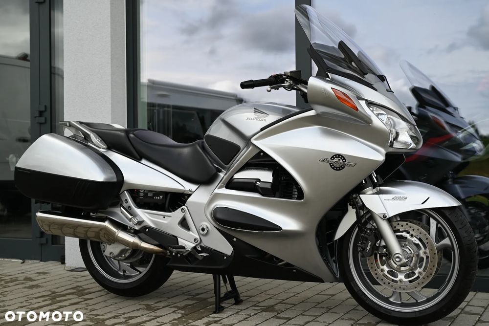 Honda ST - 41