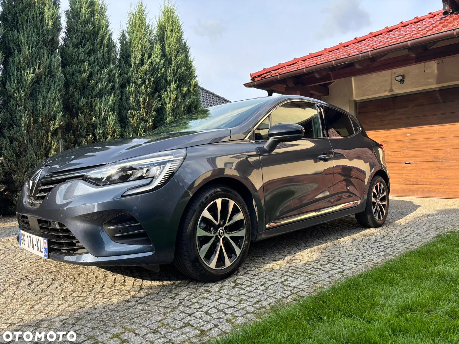 Renault Clio TCe 100 INTENS - 9